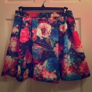 Floral Mini Skirt 🌸