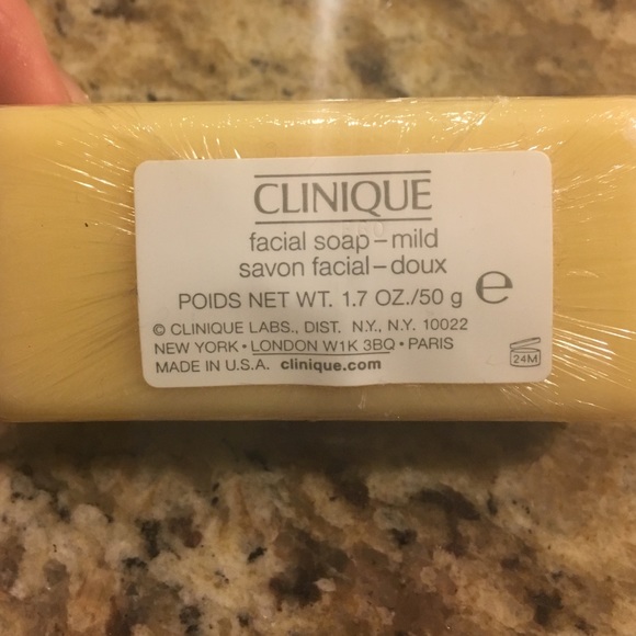 Clinique mild facial soap - Picture 2 of 2