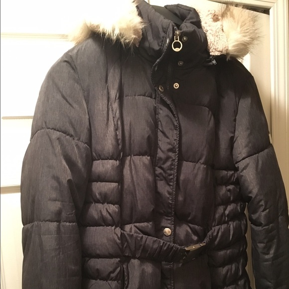 Puffer coat with fur hood