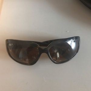 Polarized Raybans.