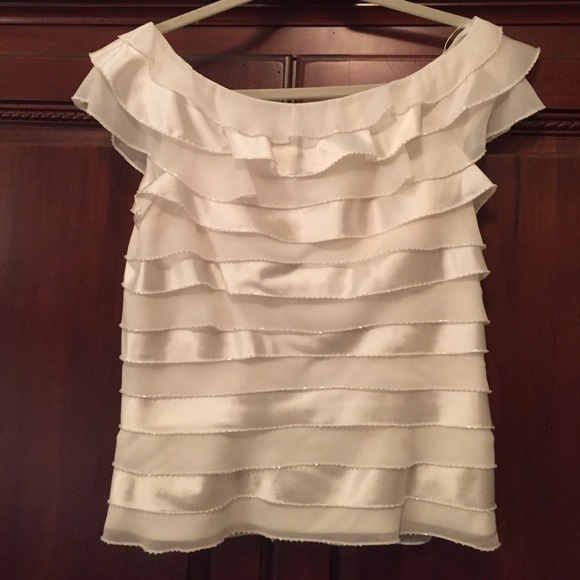 Cachet Top