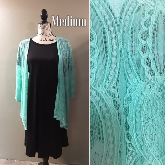 NWT LuLaRoe Medium Lindsay