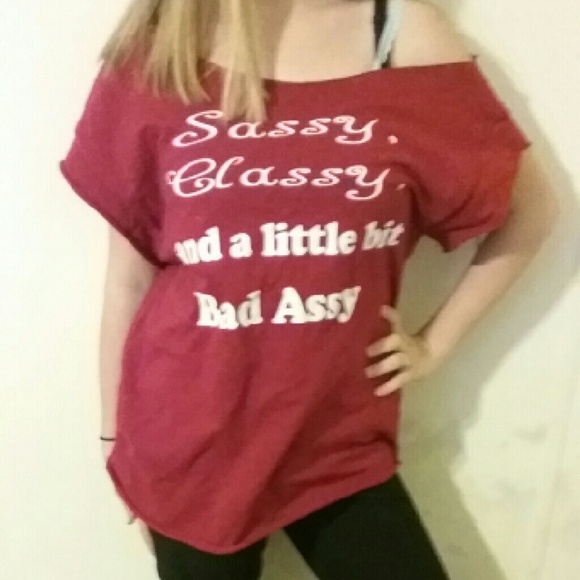 Off the shoulder T - Picture 1 of 1