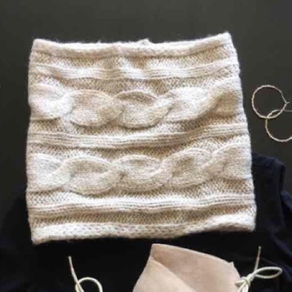 Tan and gold scarf