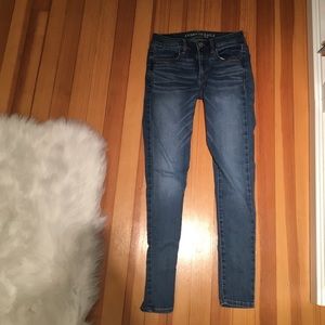 American Eagle Mid-Wash Jeans