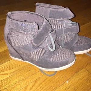 Gray Saks Fifth Ave wedge sneakers size 38