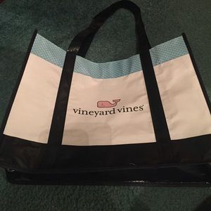 Vineyard vine bag