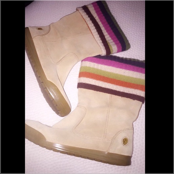 Coach tan  legacy knitted Boots.