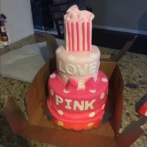 Meet your Posher, Tranice