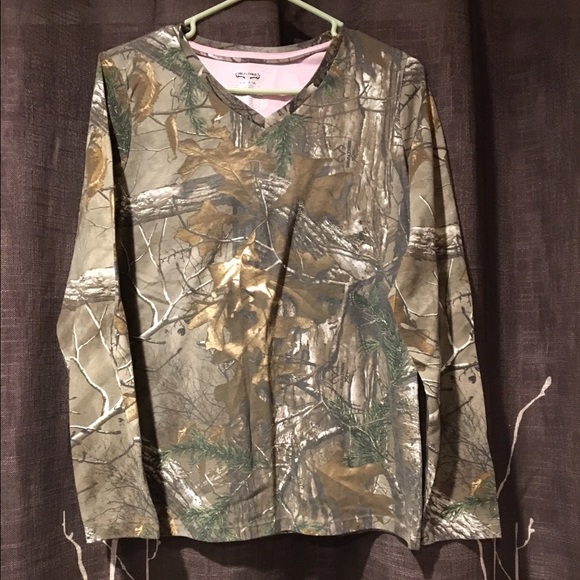 Long sleeve camouflage tee shirt
