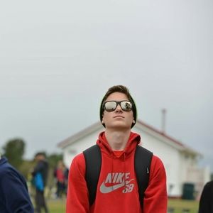 Meet your Posher, Brady