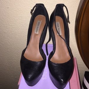 Steve Madden DEENY pump, size 9.5, used.