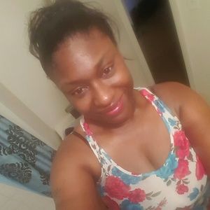 Meet your Posher, Tomieka