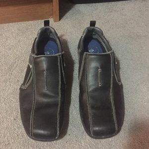 Slip on Men's Skechers dress shoes