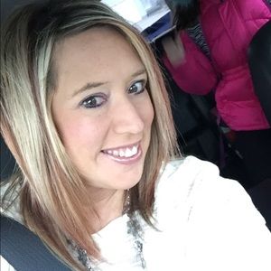 Meet your Posher, Alissa