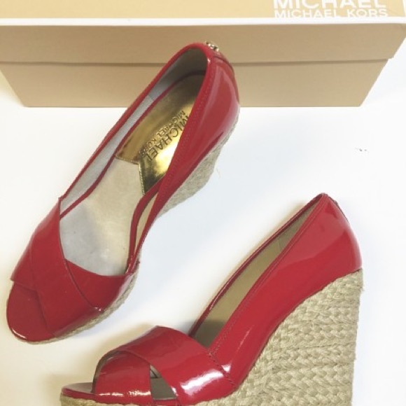 Brand new Michael kors red wedges