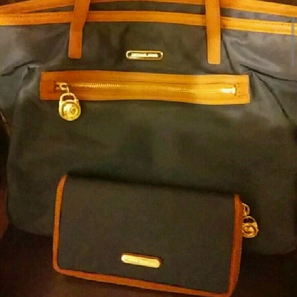 Authentic MK set