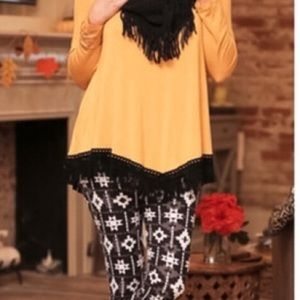 💎PLUS SIZE Buttery Soft Santa Fe Print Leggings💎