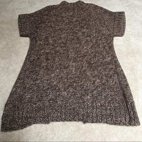 Button down sweater - Picture 2 of 3