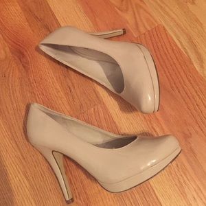 **SALE**XAPPEAL NUDE PUMPS-women's 38