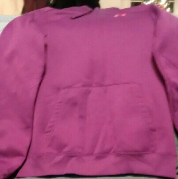 Under Armour sweatshirt with hood