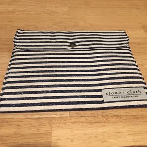 Stone and Cloth iPad Case NWOT