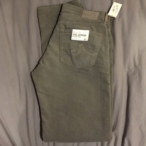 AG THE GEFFEN "slouchy slim" Size 32