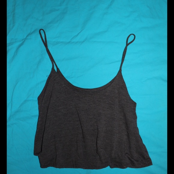 GRAY FLOW CROP TOP