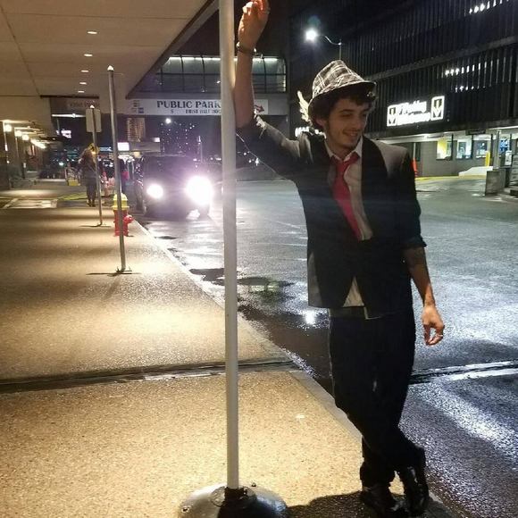 Meet your Posher, Alex