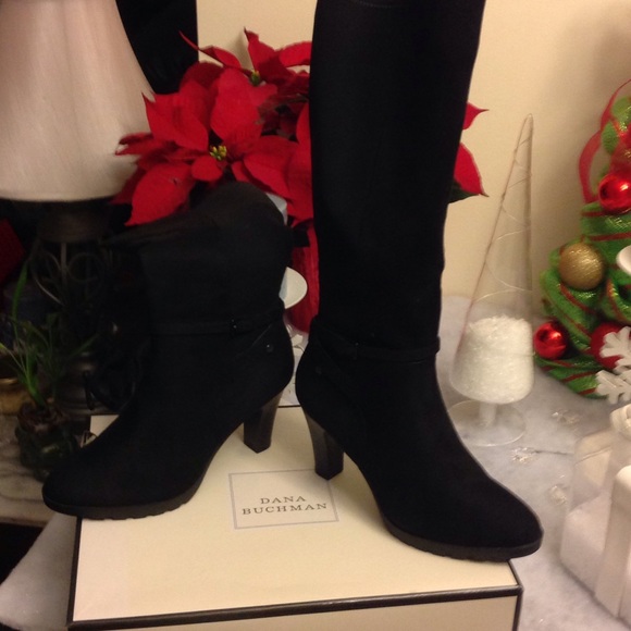 Brand New Pair of black Ladies Tall boots