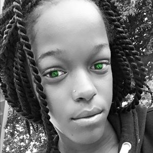 Meet your Posher, Tahnaya