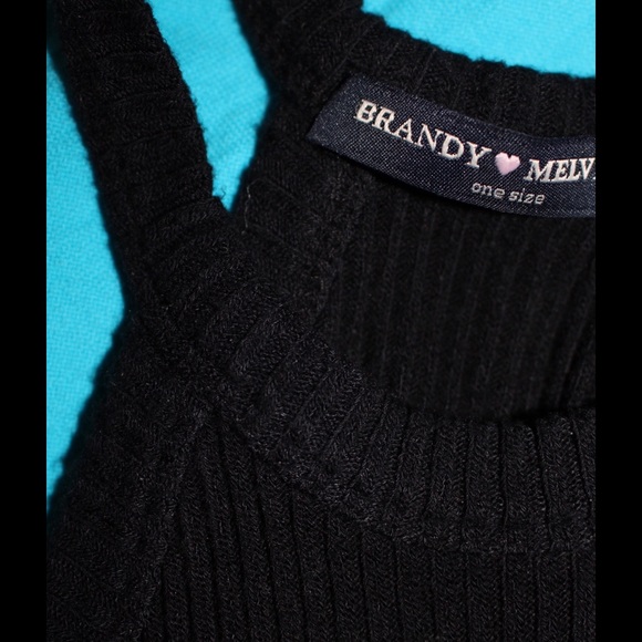BLACK BRANDY CROP TOP