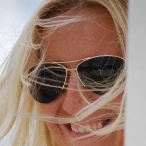 Meet your Posher, Helena