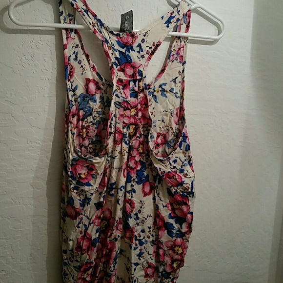 Cute Racer back Top - Picture 3 of 4