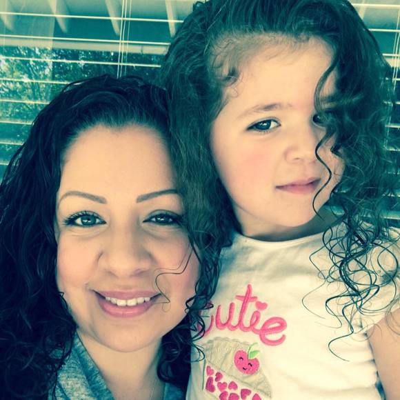 Meet your Posher, Sara - Picture 3 of 3