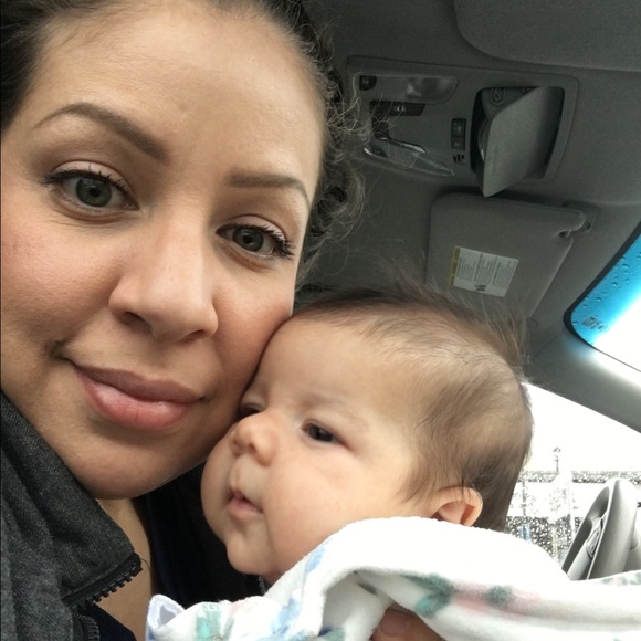 Meet your Posher, Sara - Picture 2 of 3