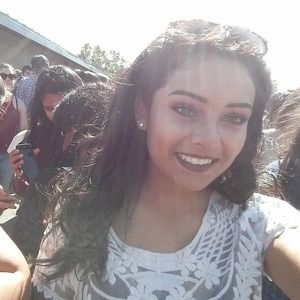 Meet your Posher, Magaly