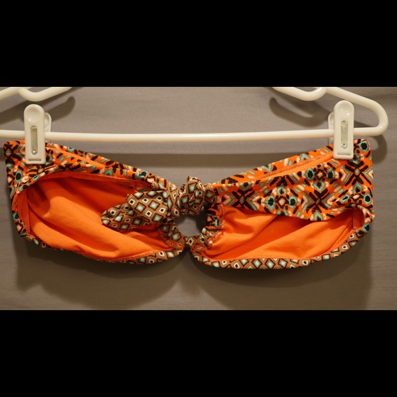 Colorful bikini - Picture 3 of 3