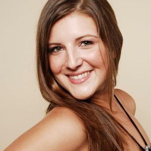 Meet your Posher, Amira