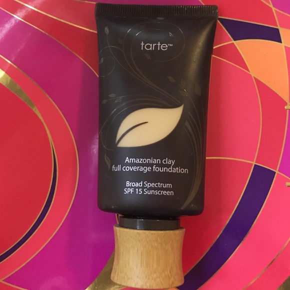 Tarte Amazonian Clay Foundation