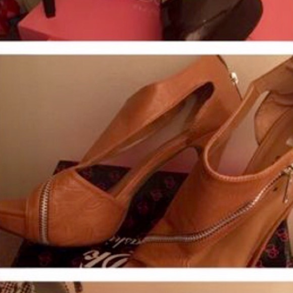 Woman's heels