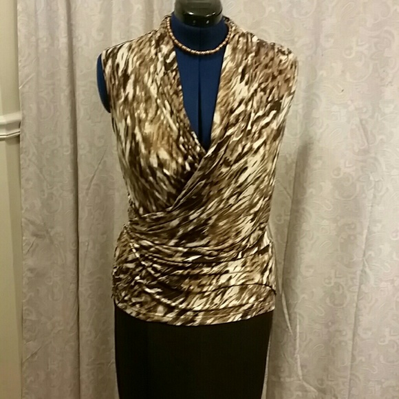 WOMENS BEAUTIFUL TOP WITH RUCHING