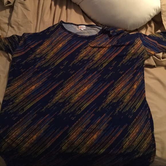 Medium LuLaRoe Irma
