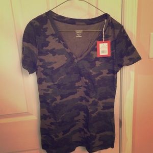 Womens camo tee