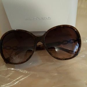 Michael kors sun glasses