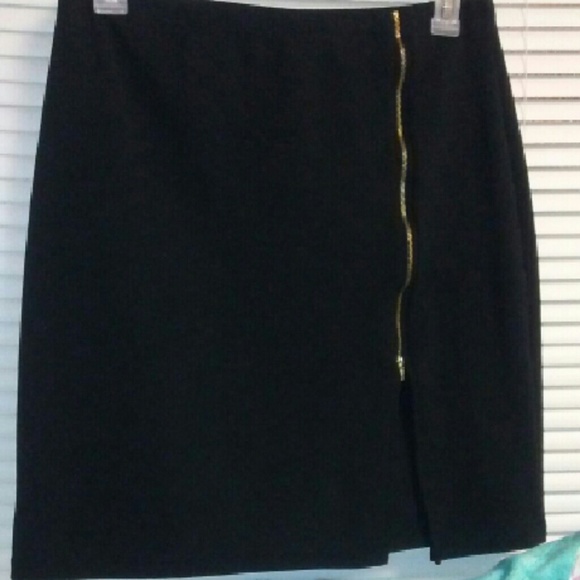 A black skirt with a zipper on the side