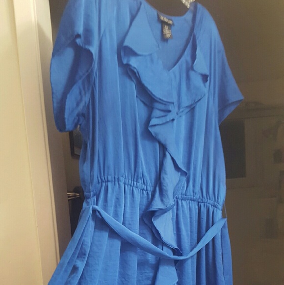 Knee-Length Blue Dress With Ruffle Front