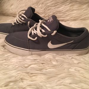 Nike Satire