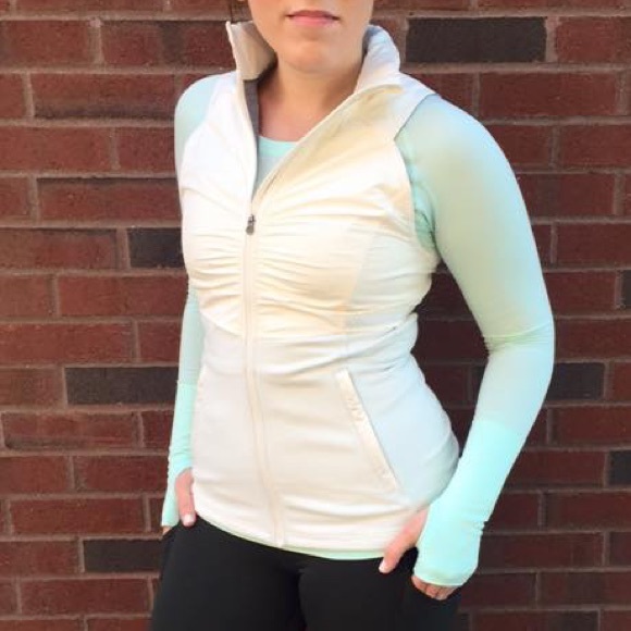 🍋Lululemon Kanto Catch Me Vest (10)🍋