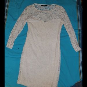 LACE BODYCON DRESS